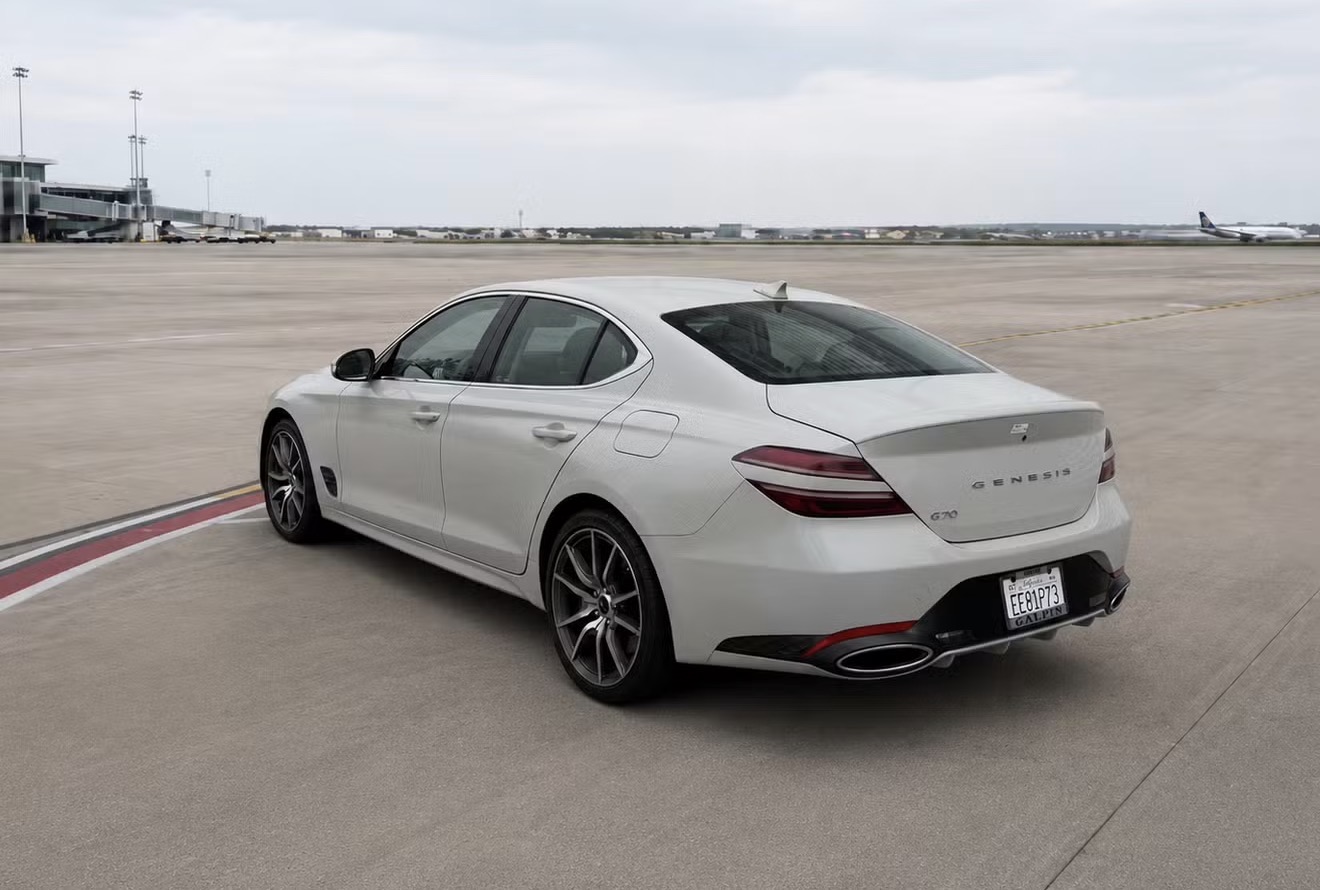 2025 Genesis G70